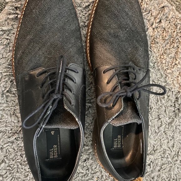 Bull boxer boots and shoes. Also Steve Madden - Picture 8 of 8